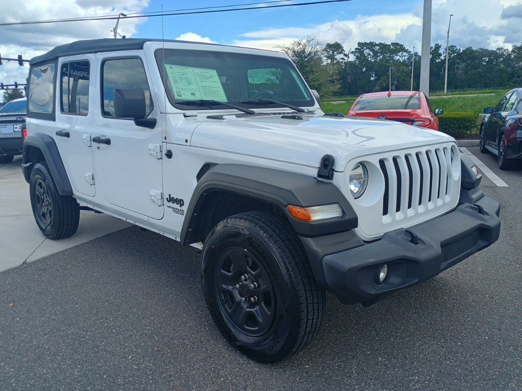 Used 2021 Jeep Wrangler Unlimited Sport AWD/4WD image 3