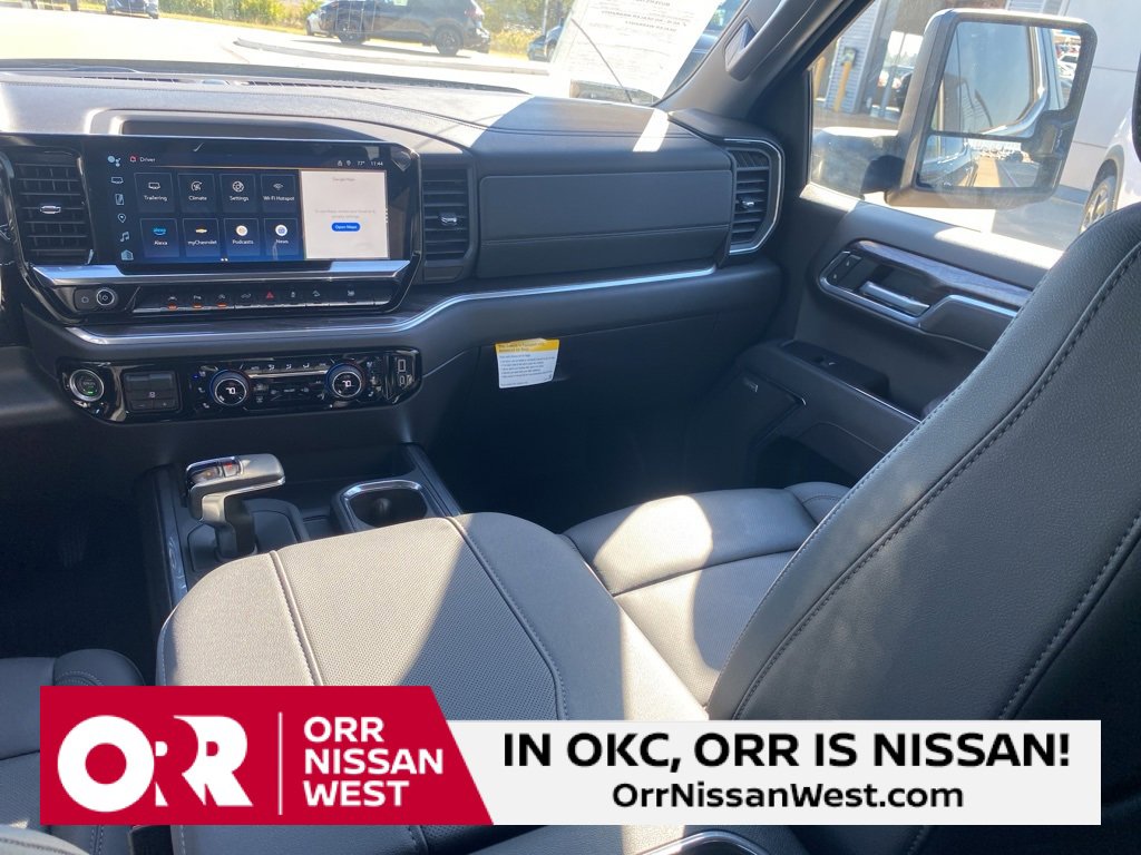 Used 2025 Chevrolet Silverado 1500 LTZ image 20