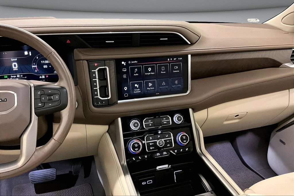 Used 2022 GMC Yukon Denali w/ Denali Premium Package AWD/4WD image 9