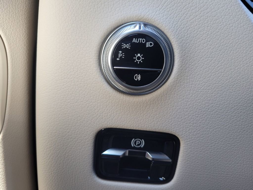 New 2026 Mercedes-Benz GLC 300 4MATIC image 21