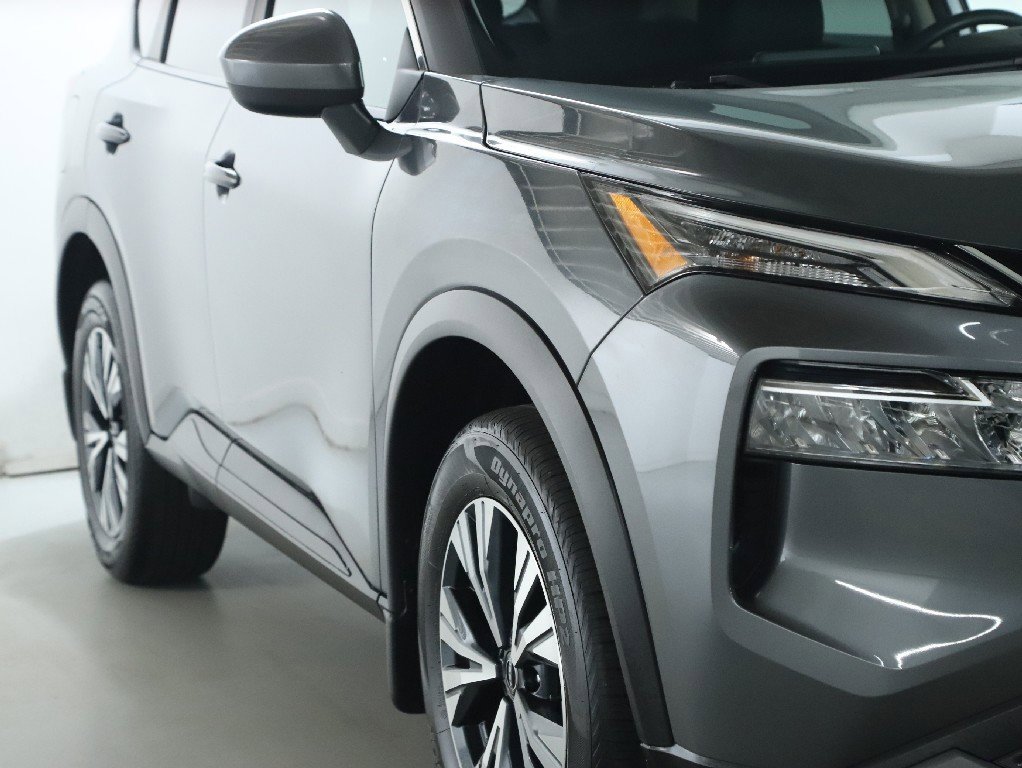 Certified 2023 Nissan Rogue SV image 9