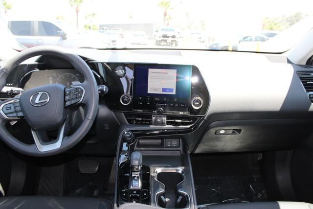 Certified 2025 Lexus NX 250 FWD image 10