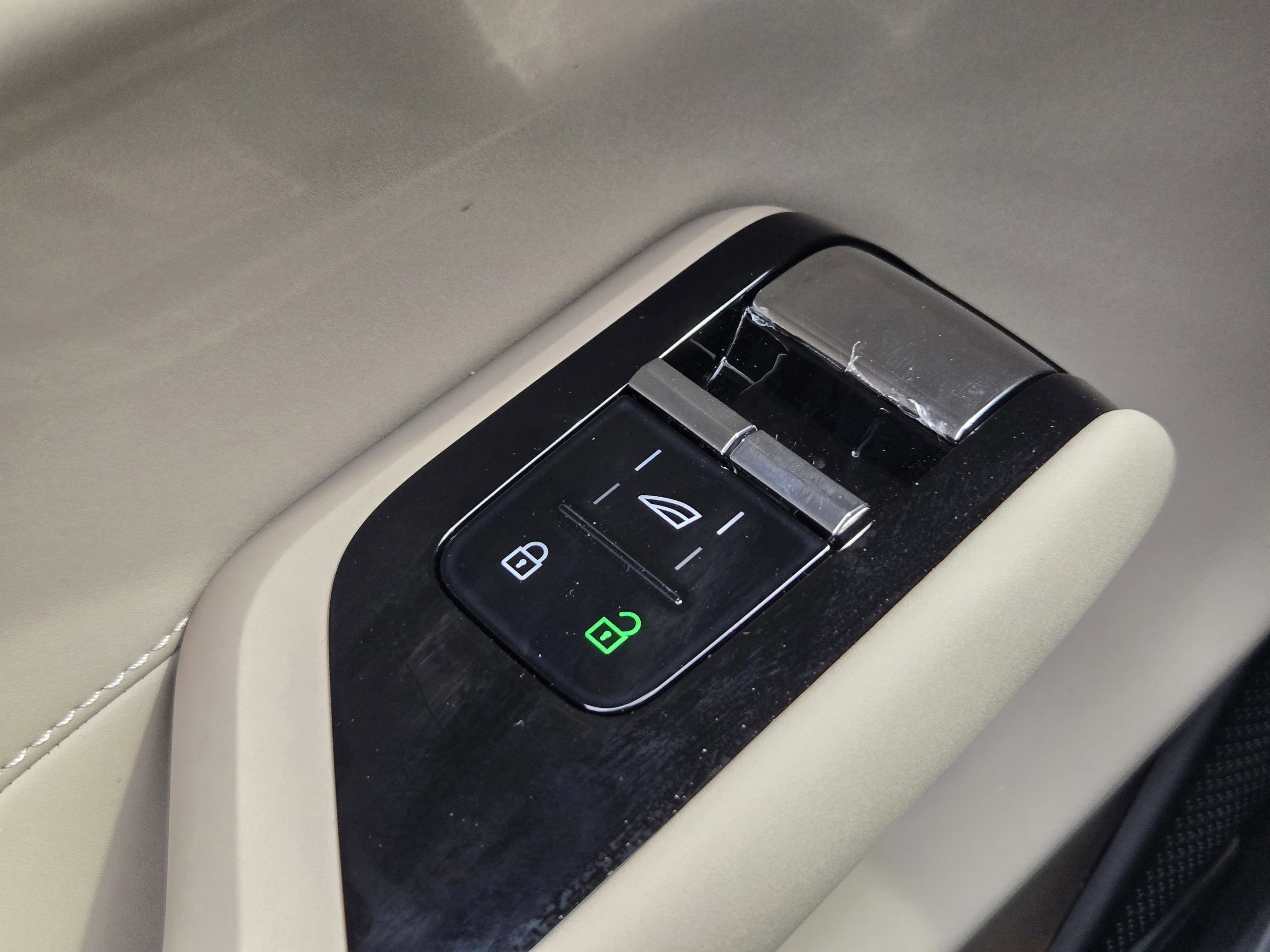 New 2026 Volvo EX90 Plus image 20