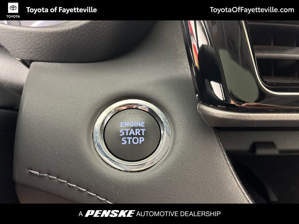 Used 2023 Toyota Highlander XLE AWD/4WD image 34