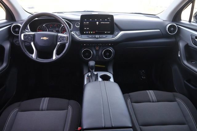 Used 2025 Chevrolet Blazer LT AWD/4WD image 20