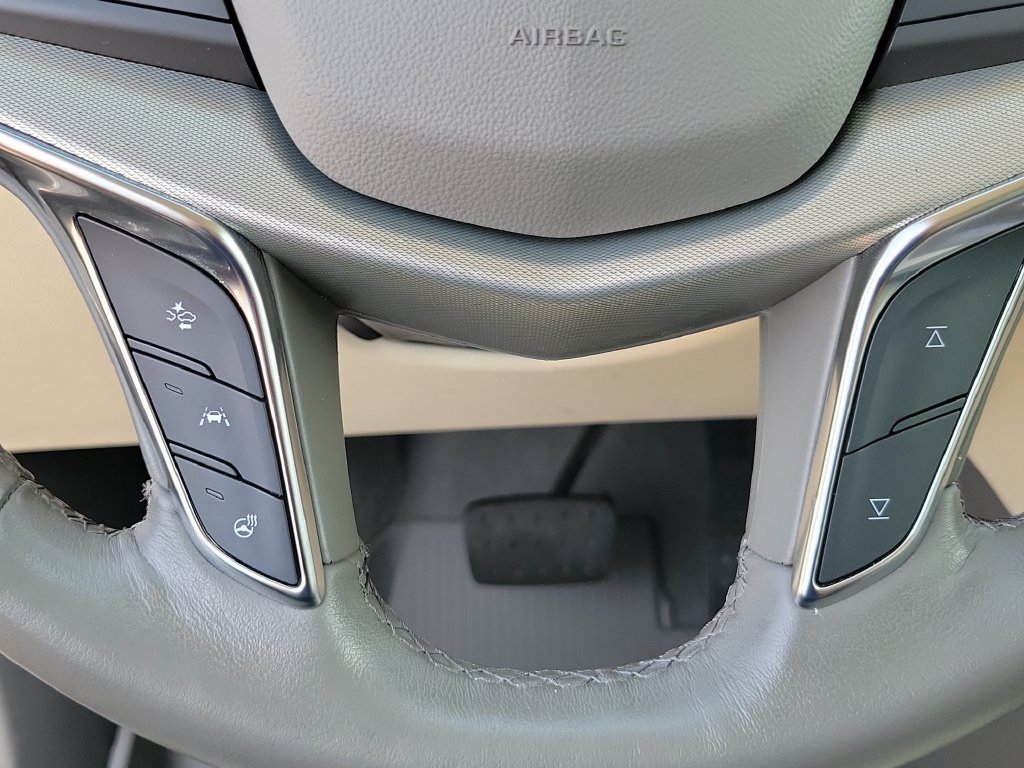 Used 2022 Cadillac XT5 Premium Luxury w/ LPO, Floor Liner Package FWD image 25