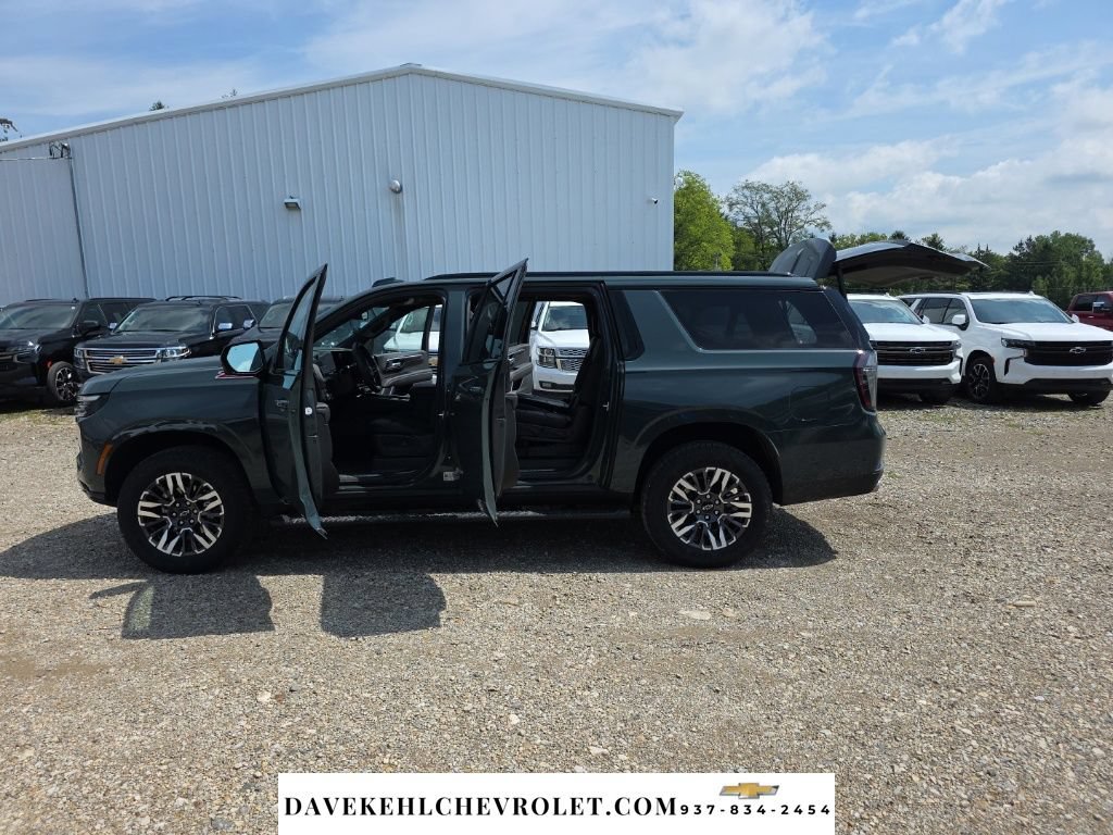 Used 2026 Chevrolet Suburban Z71 w/ Comfort Package AWD/4WD image 31