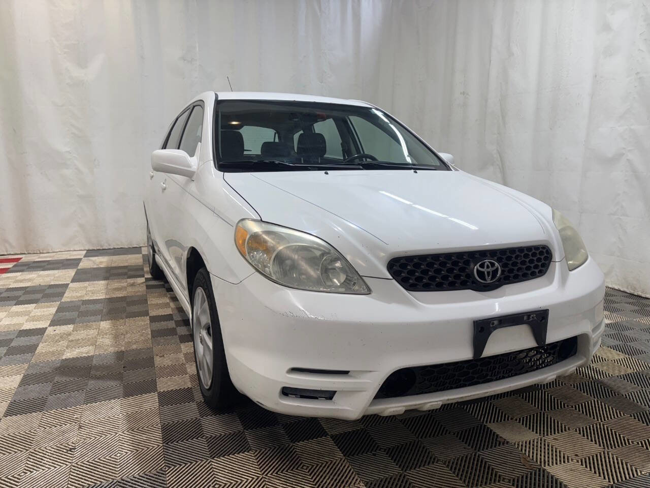 Used 2003 Toyota Matrix image 3