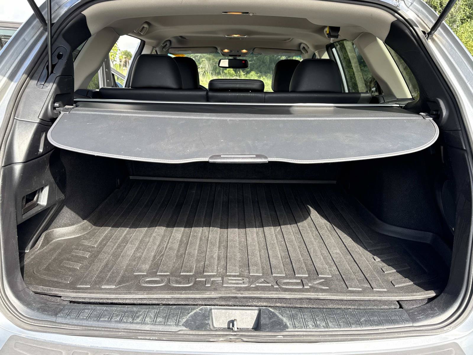 Used 2017 Subaru Outback 3.6R Limited AWD/4WD image 32