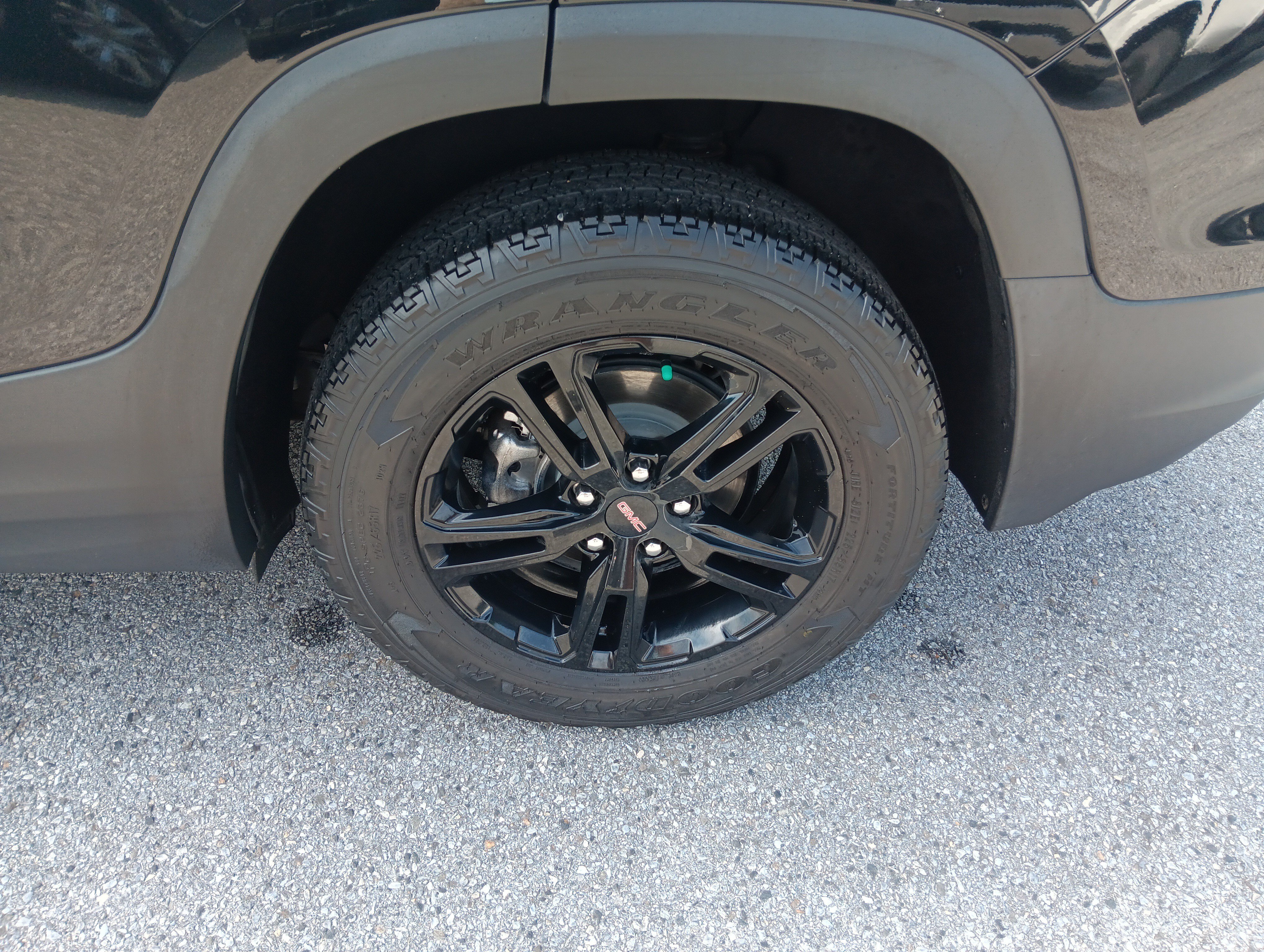 Used 2022 GMC Terrain AT4 w/ LPO, Floor Liner Package AWD/4WD image 4