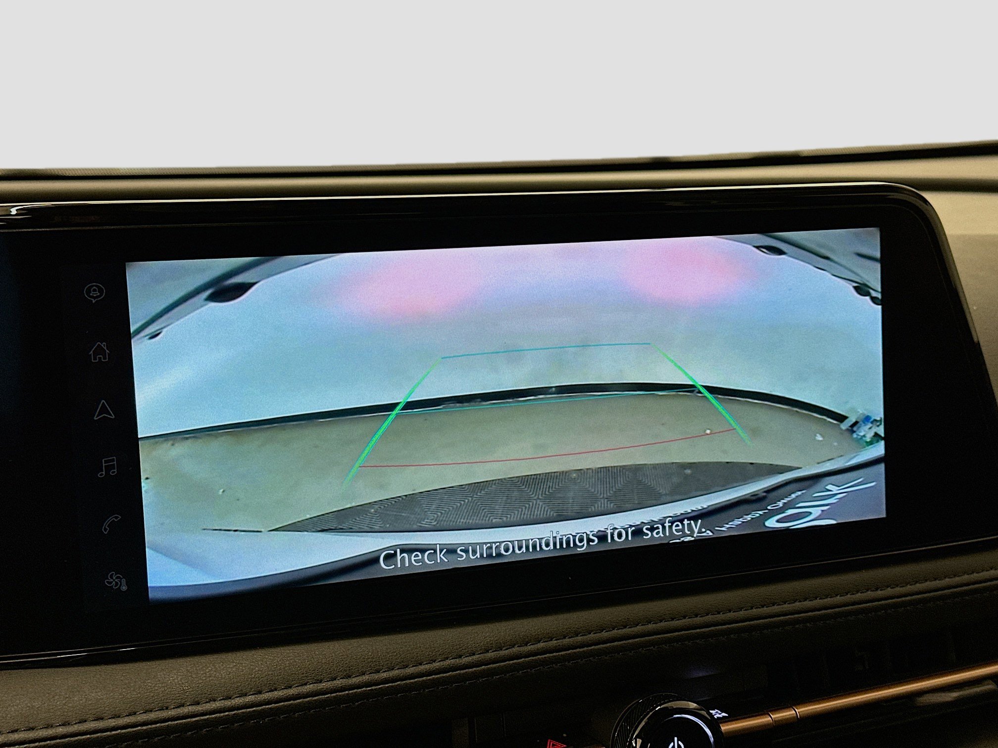 Used 2024 Nissan Ariya AWD image 23