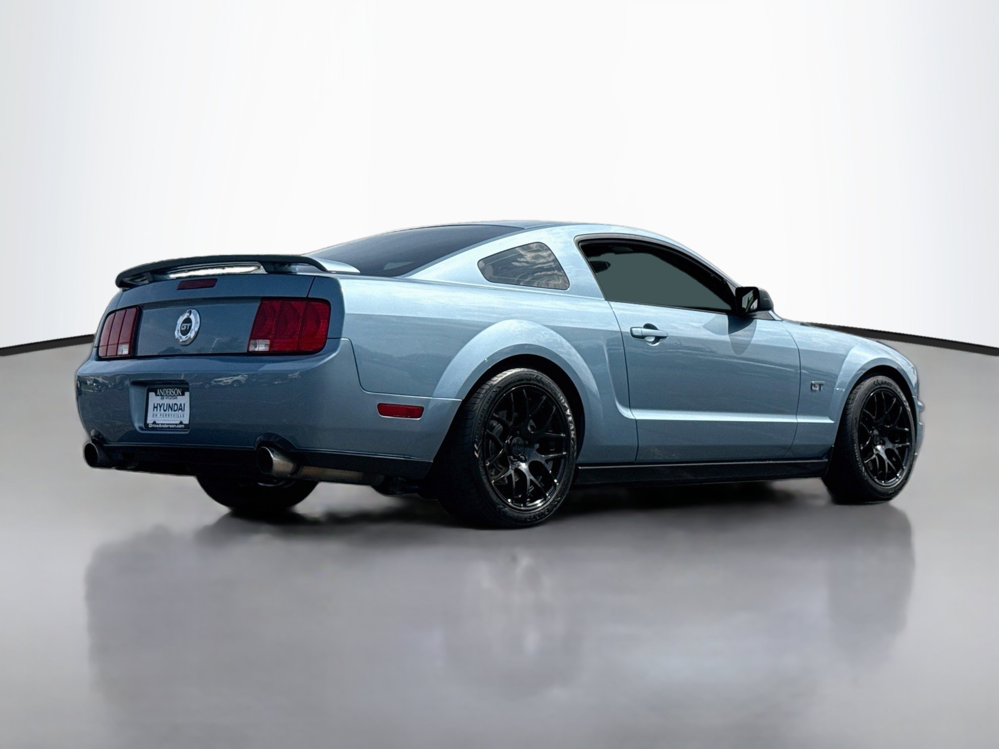 Used 2005 Ford Mustang GT RWD image 7