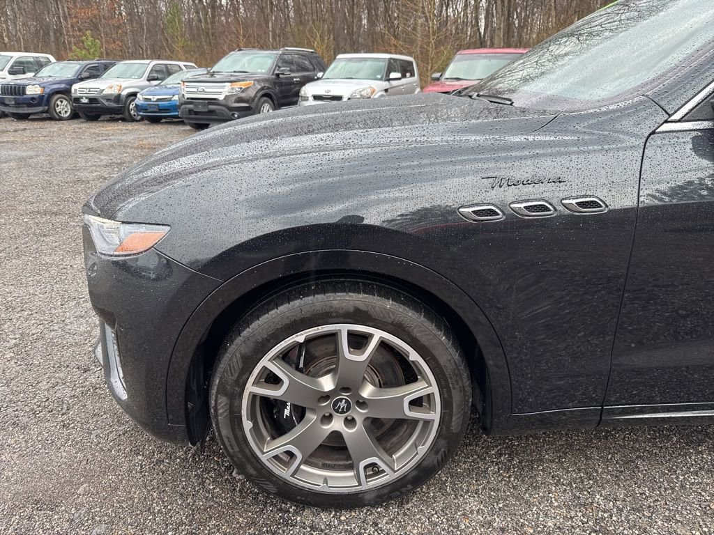 Used 2023 Maserati Levante Modena image 6