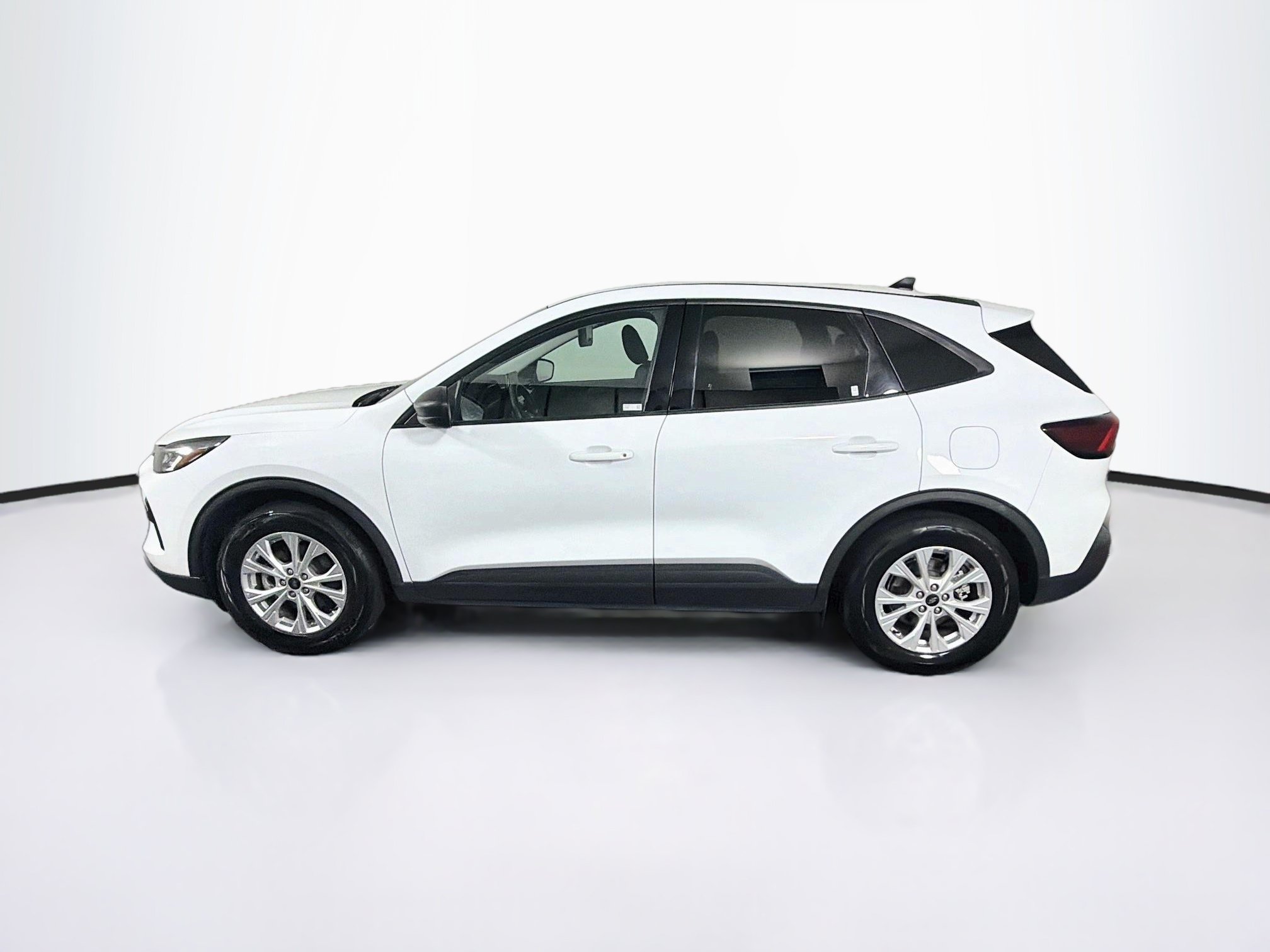 Used 2025 Ford Escape Active FWD image 4