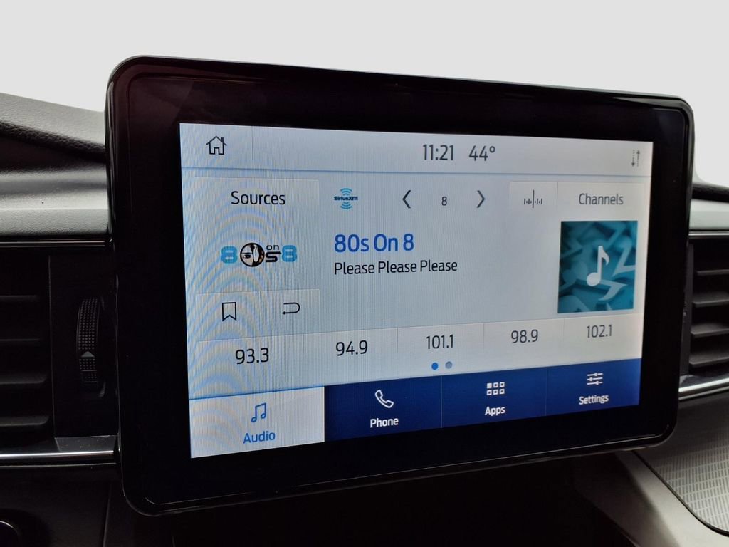 Used 2022 Ford Explorer XLT w/ Equipment Group 202A image 12