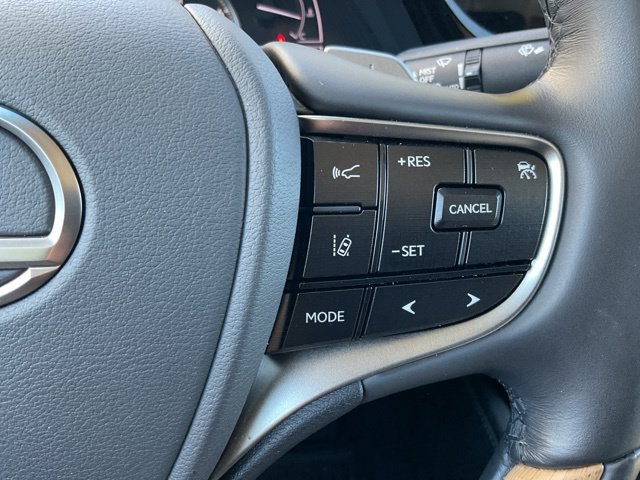 Used 2025 Lexus ES 350 Ultra Luxury FWD image 21
