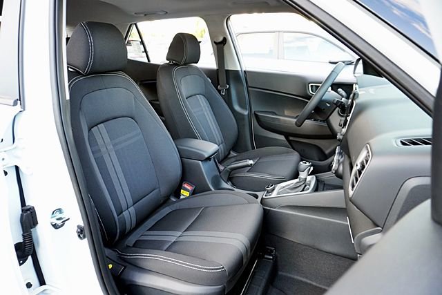 New 2026 Hyundai Venue SEL FWD image 15