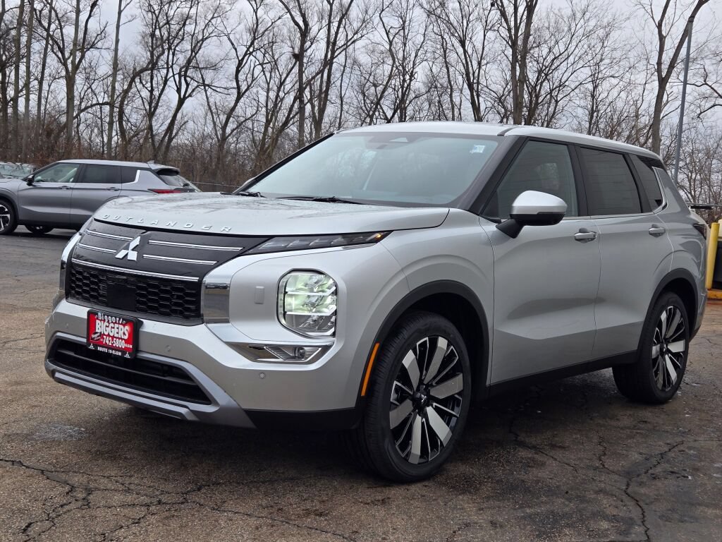 New 2026 Mitsubishi Outlander SE AWD/4WD image 3