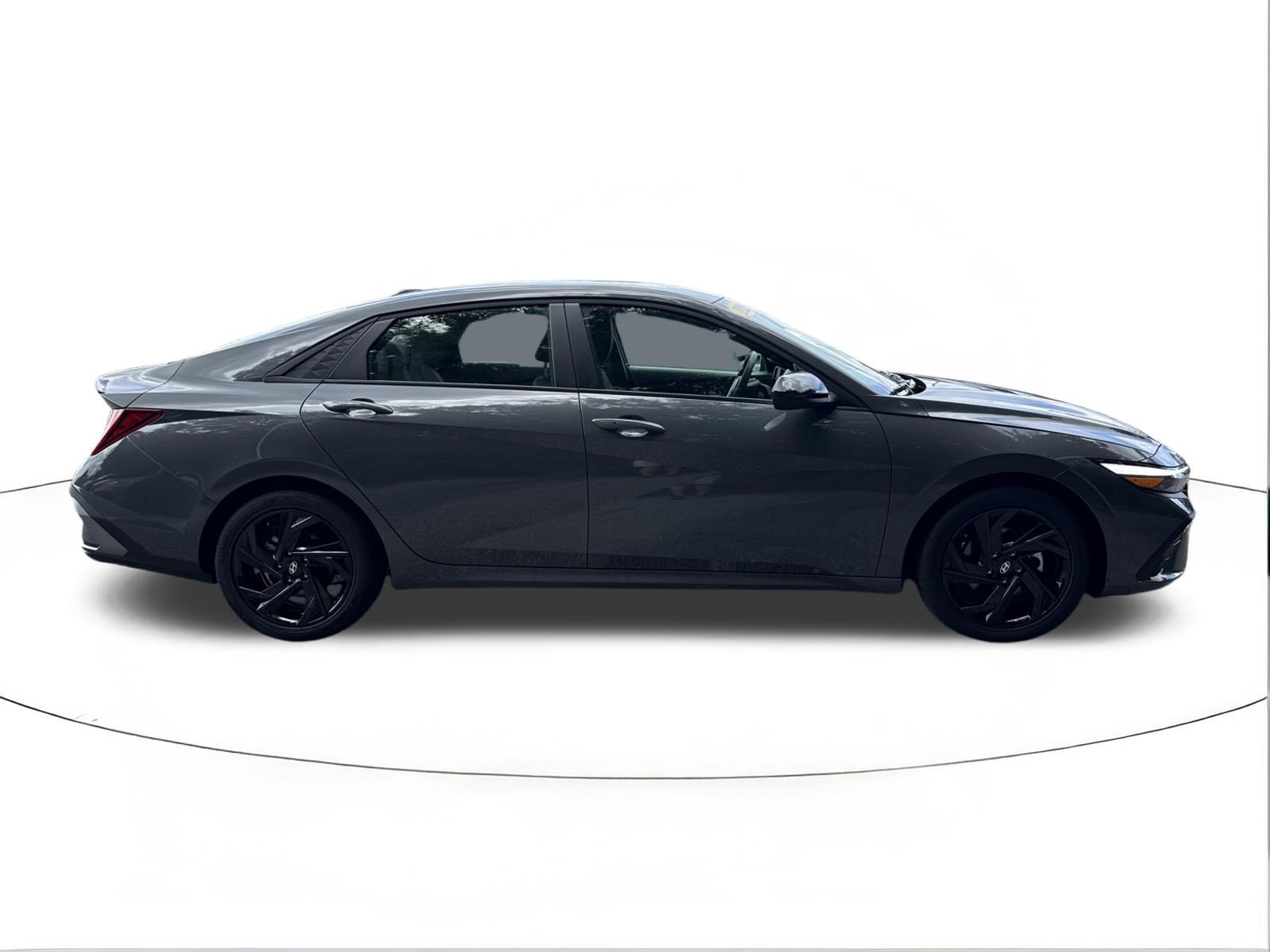 Certified 2026 Hyundai Elantra Sport FWD image 2