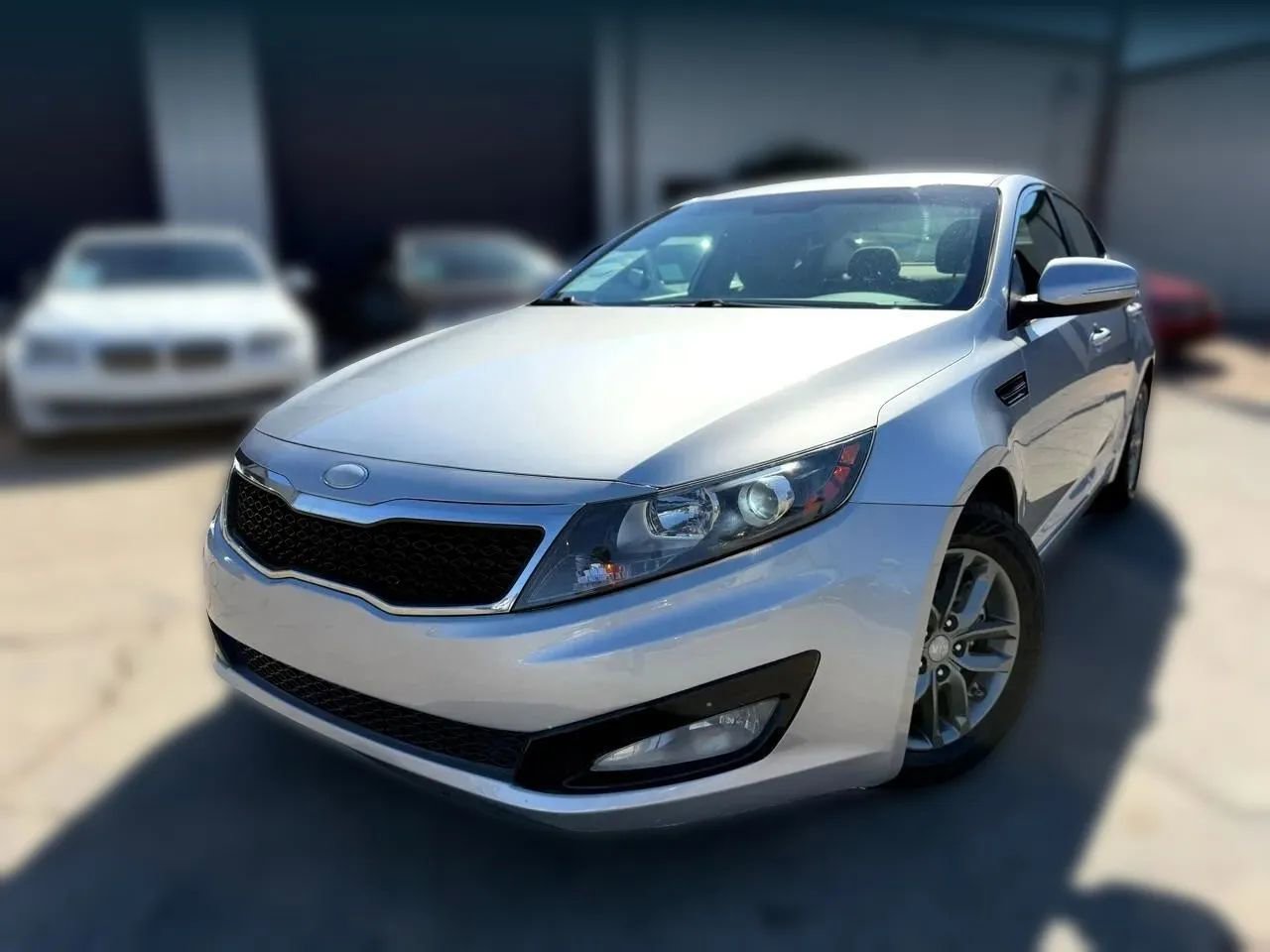 Used 2013 Kia Optima LX image 2