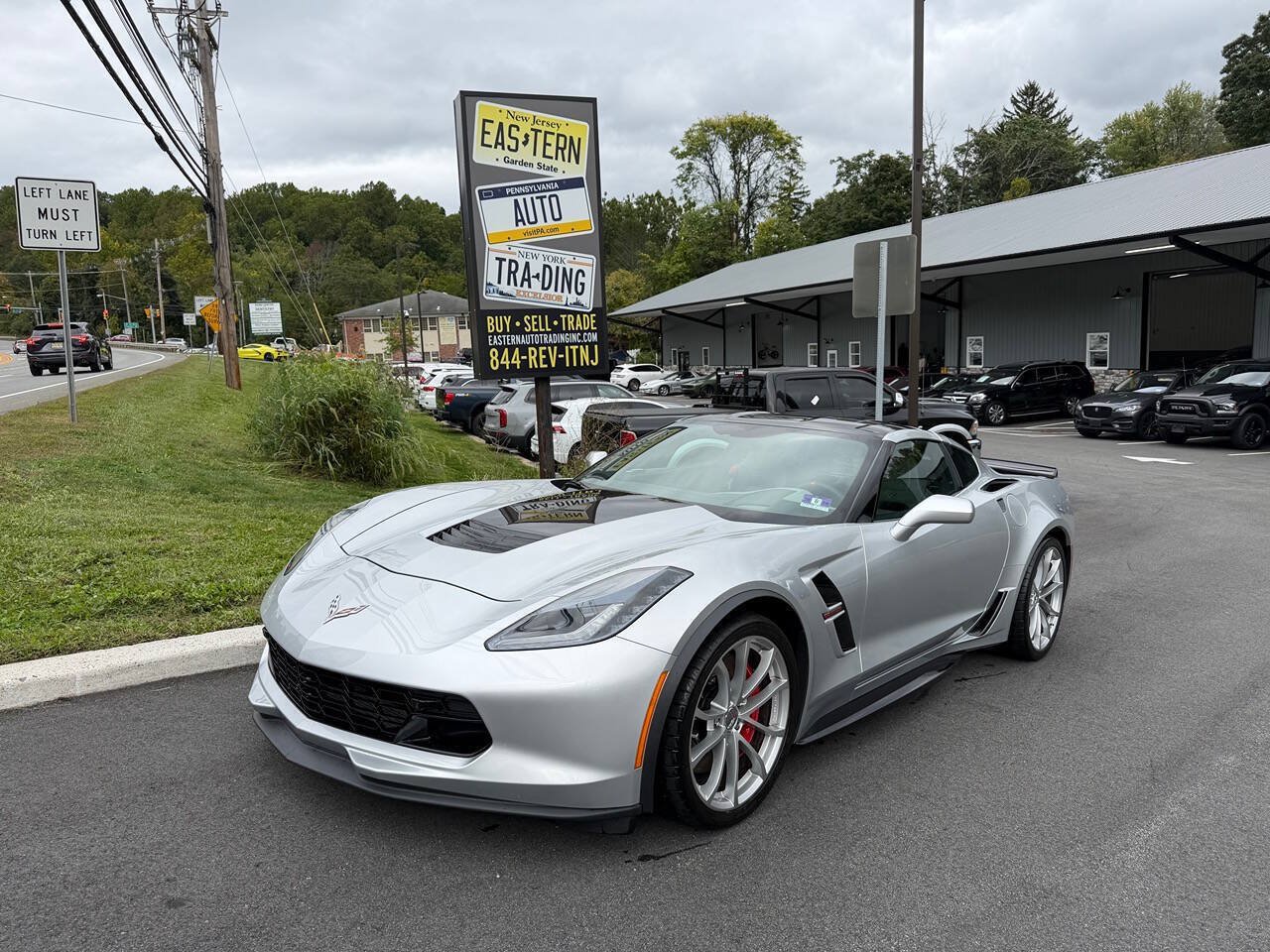 Used 2019 Chevrolet Corvette Grand Sport RWD image 2