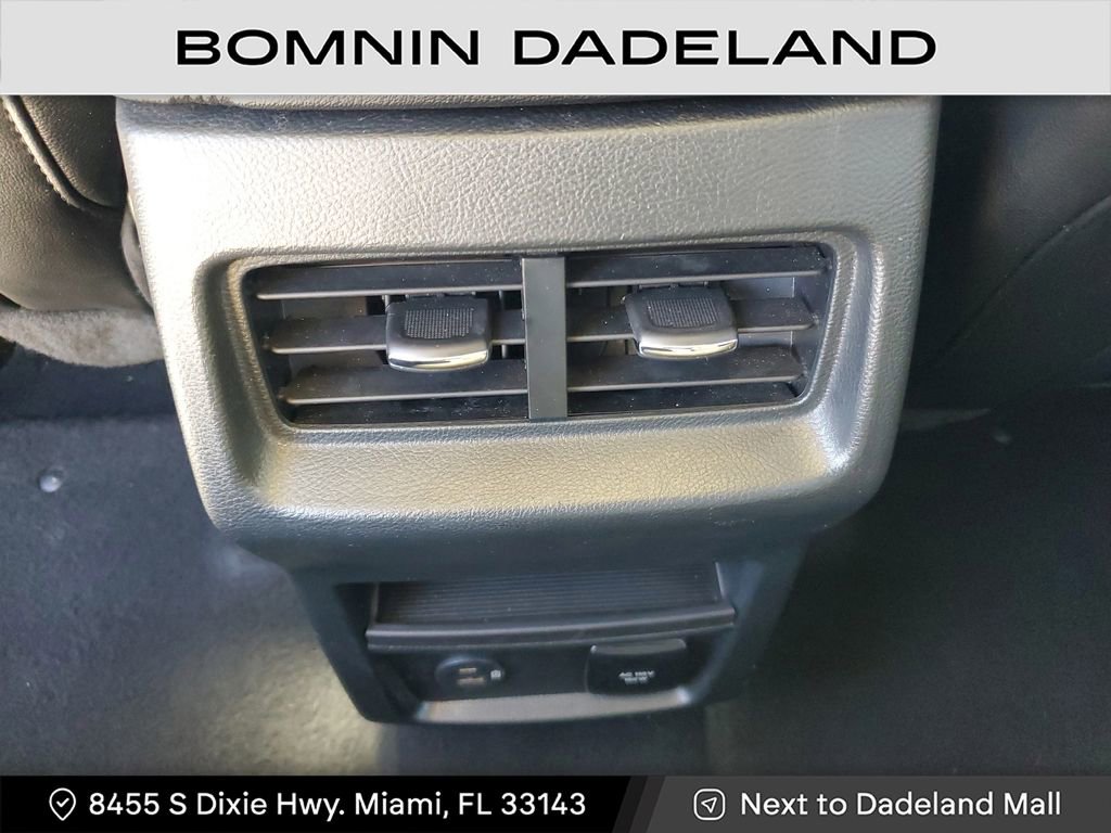 Used 2021 Ford Edge SEL w/ Convenience Package image 13