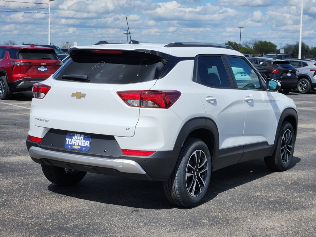 New 2026 Chevrolet TrailBlazer LT w/ Convenience Package FWD image 4
