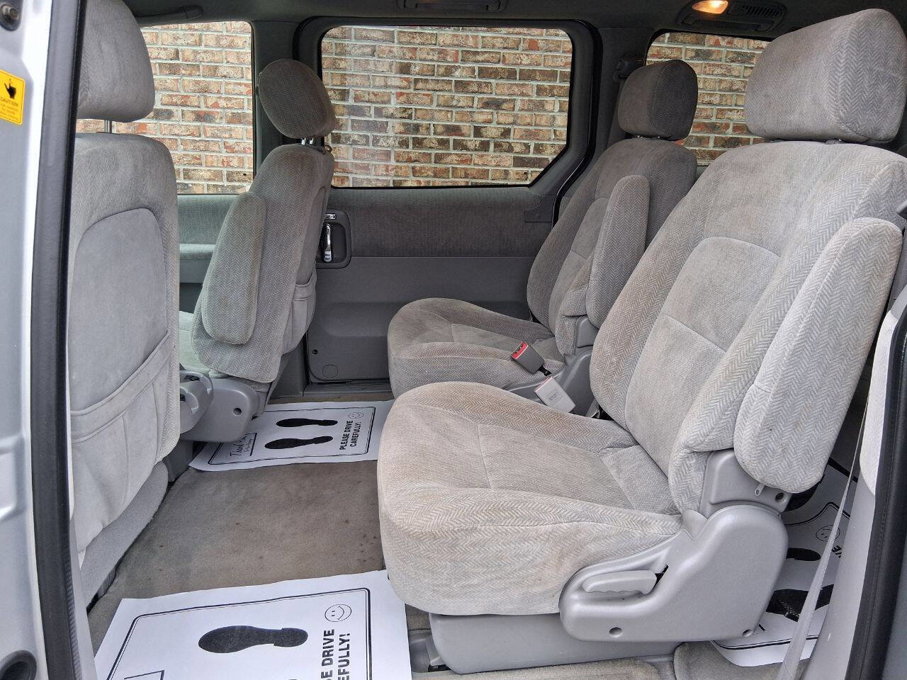 Used 2005 Kia Sedona EX image 9