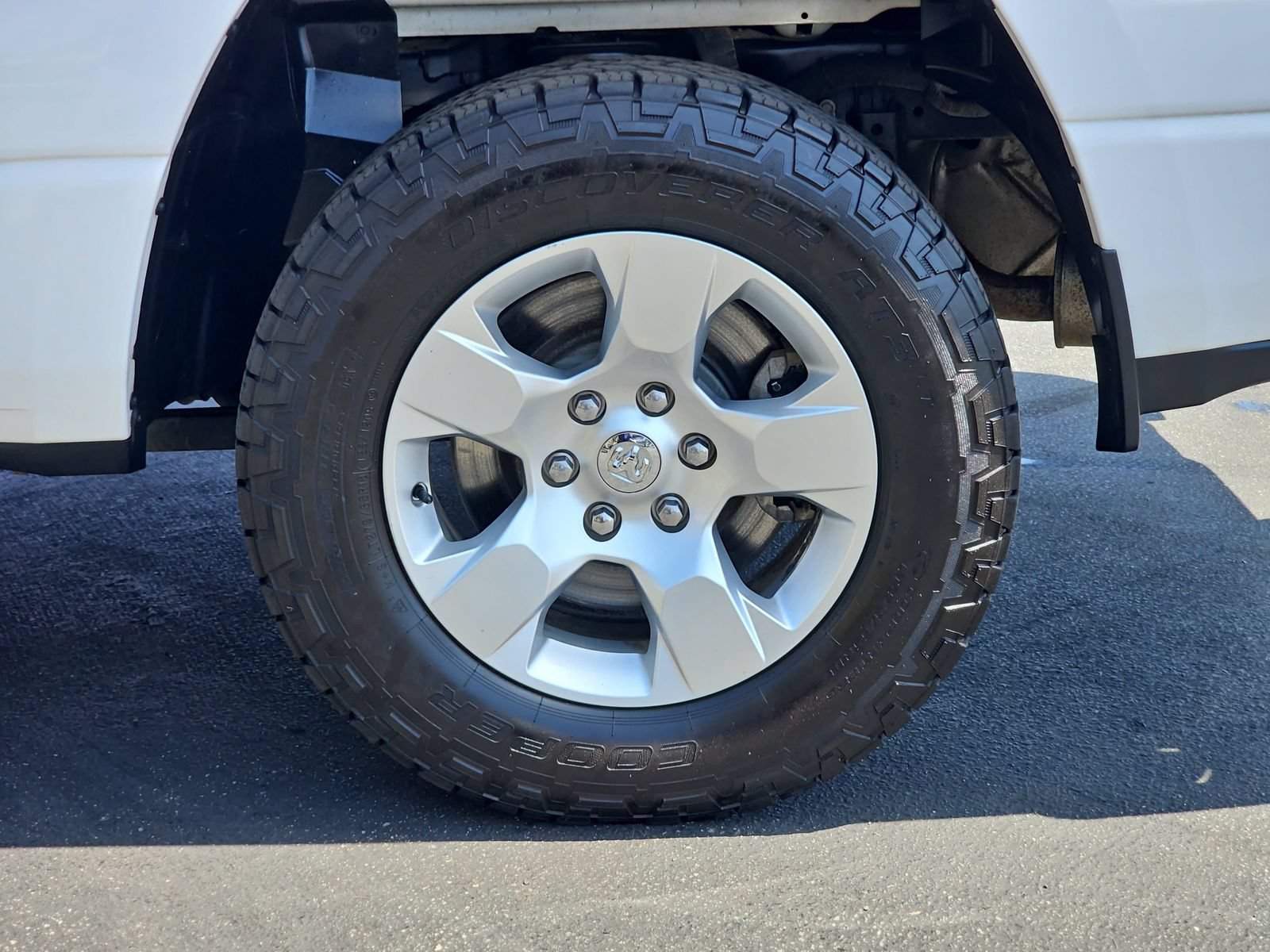 Used 2020 RAM 1500 Big Horn AWD/4WD image 34