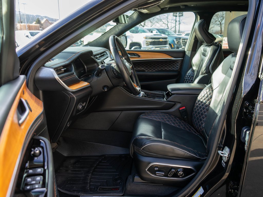 Used 2021 Jeep Grand Cherokee L Summit image 11