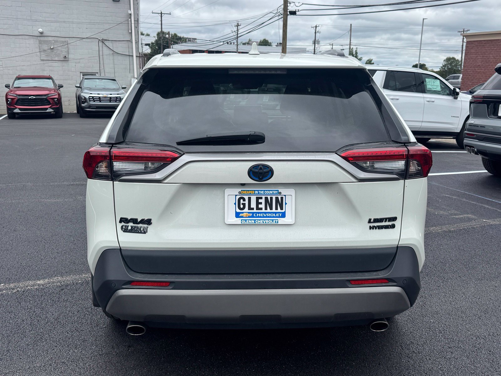 Used 2022 Toyota RAV4 Limited AWD/4WD image 5