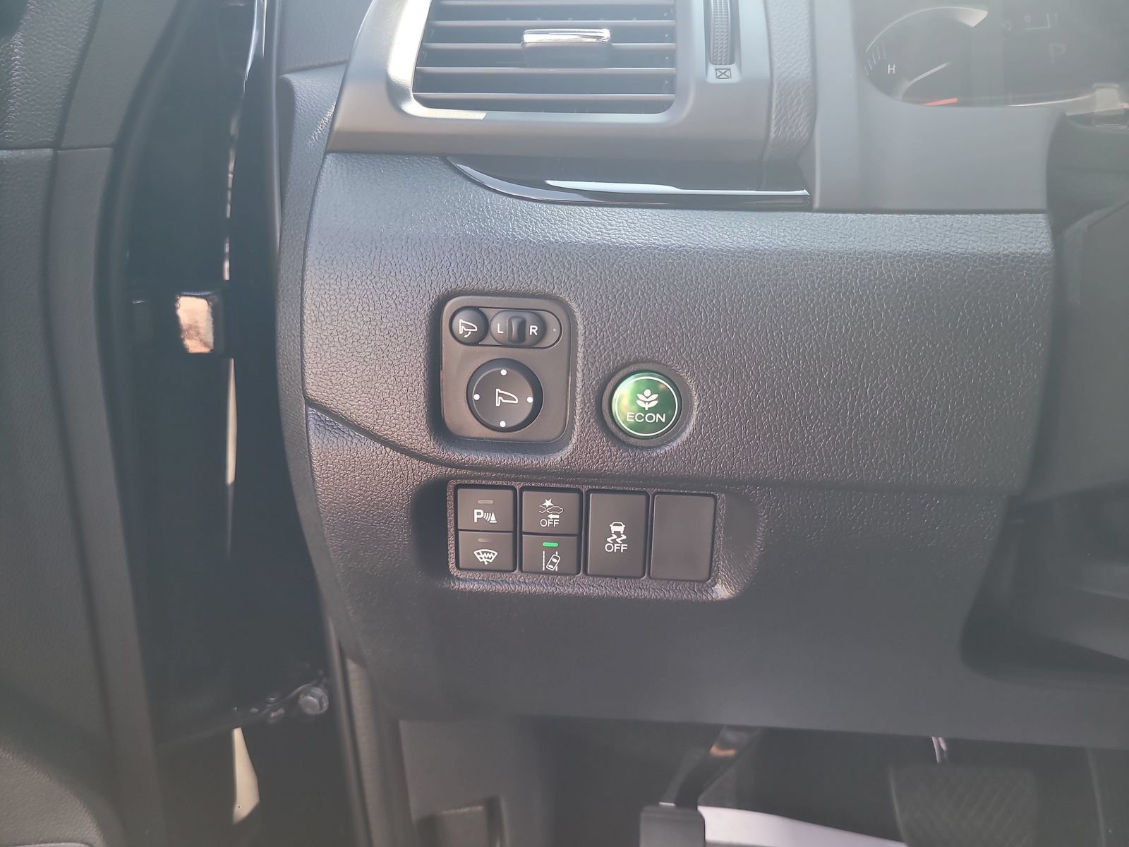 Certified 2024 Honda Passport Black Edition image 17