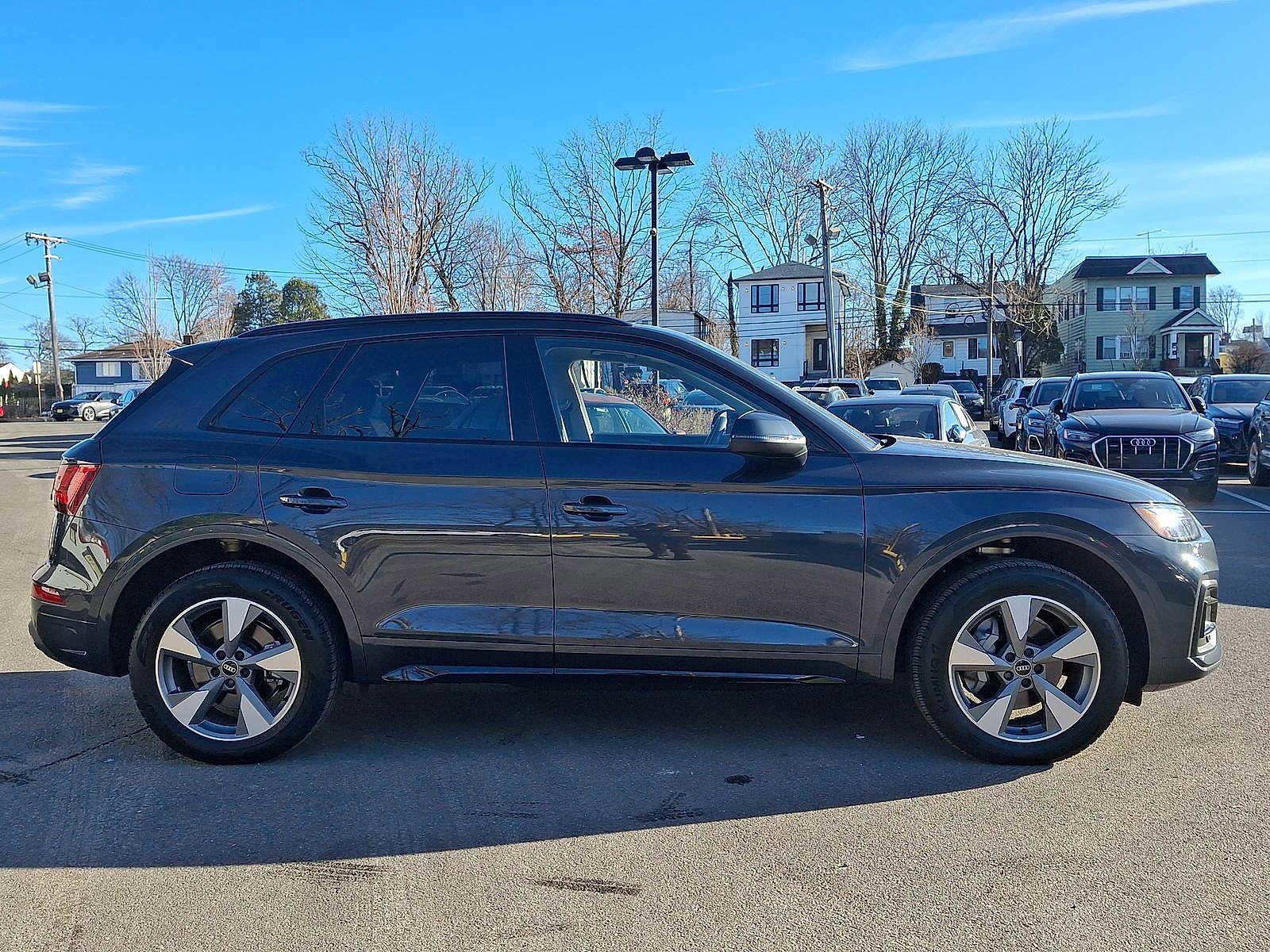 Certified 2025 Audi Q5 2.0T Premium w/ Convenience Plus Package image 26