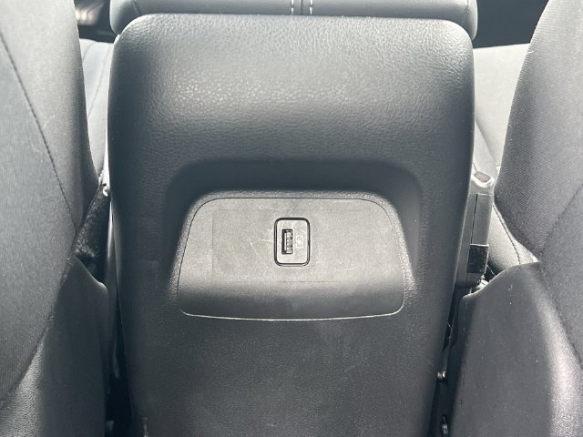 Used 2025 Nissan Sentra SV FWD image 35