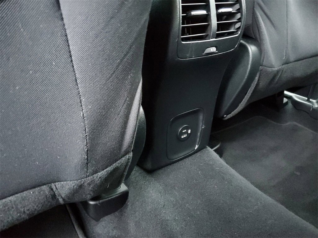 Used 2020 Ford Escape SE image 31