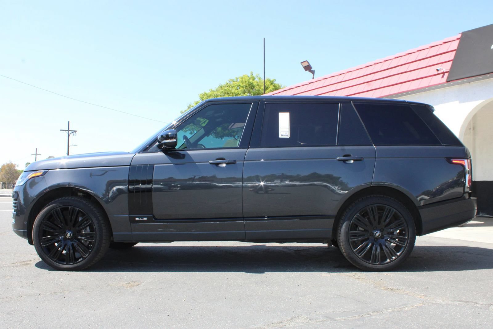 Used 2021 Land Rover Range Rover P525 Westminster Edition LWB AWD/4WD image 11
