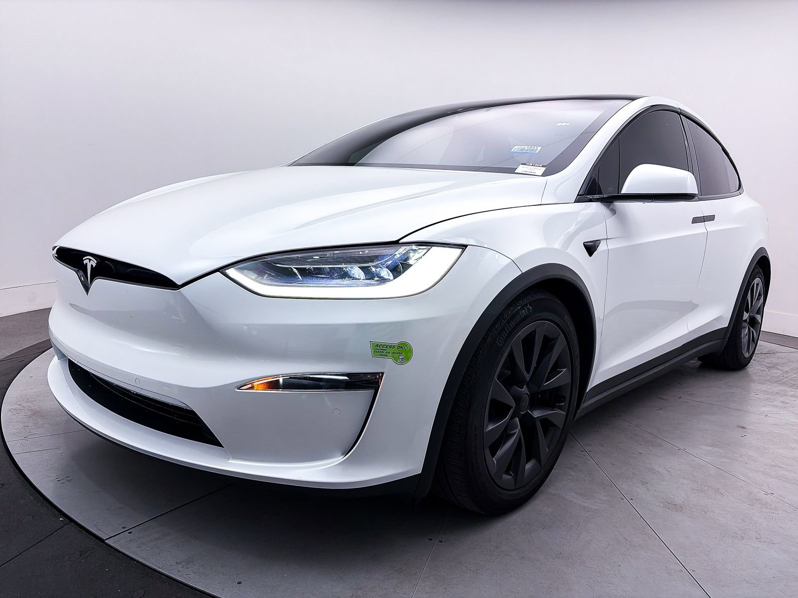 Used 2023 Tesla Model X Standard Range image 12