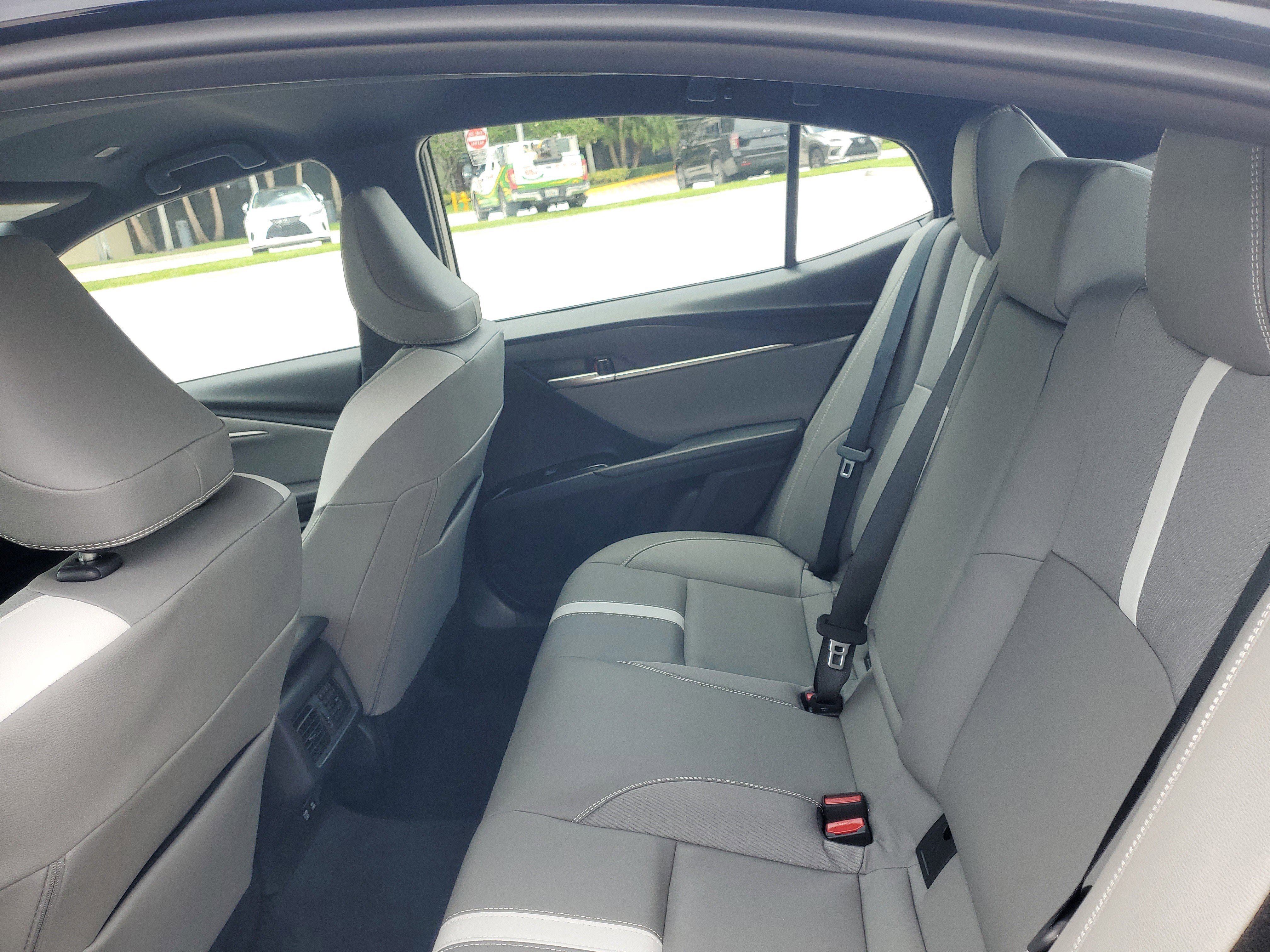 Certified 2025 Toyota Camry SE FWD image 11