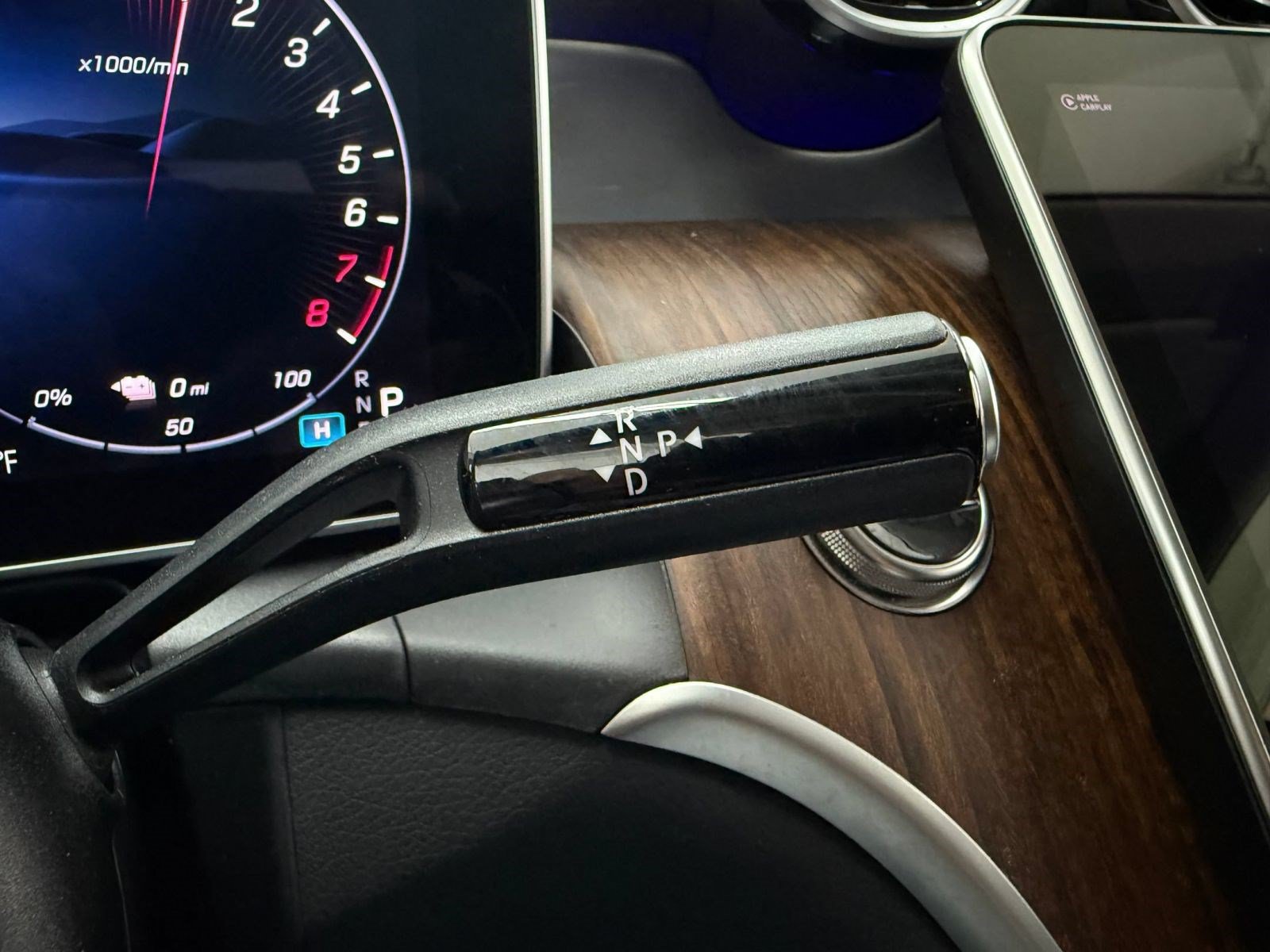Used 2025 Mercedes-Benz GLC 350e 4MATIC image 15