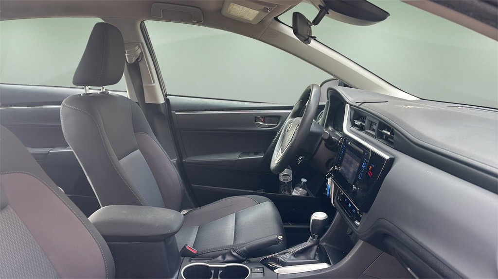 Used 2019 Toyota Corolla LE image 15