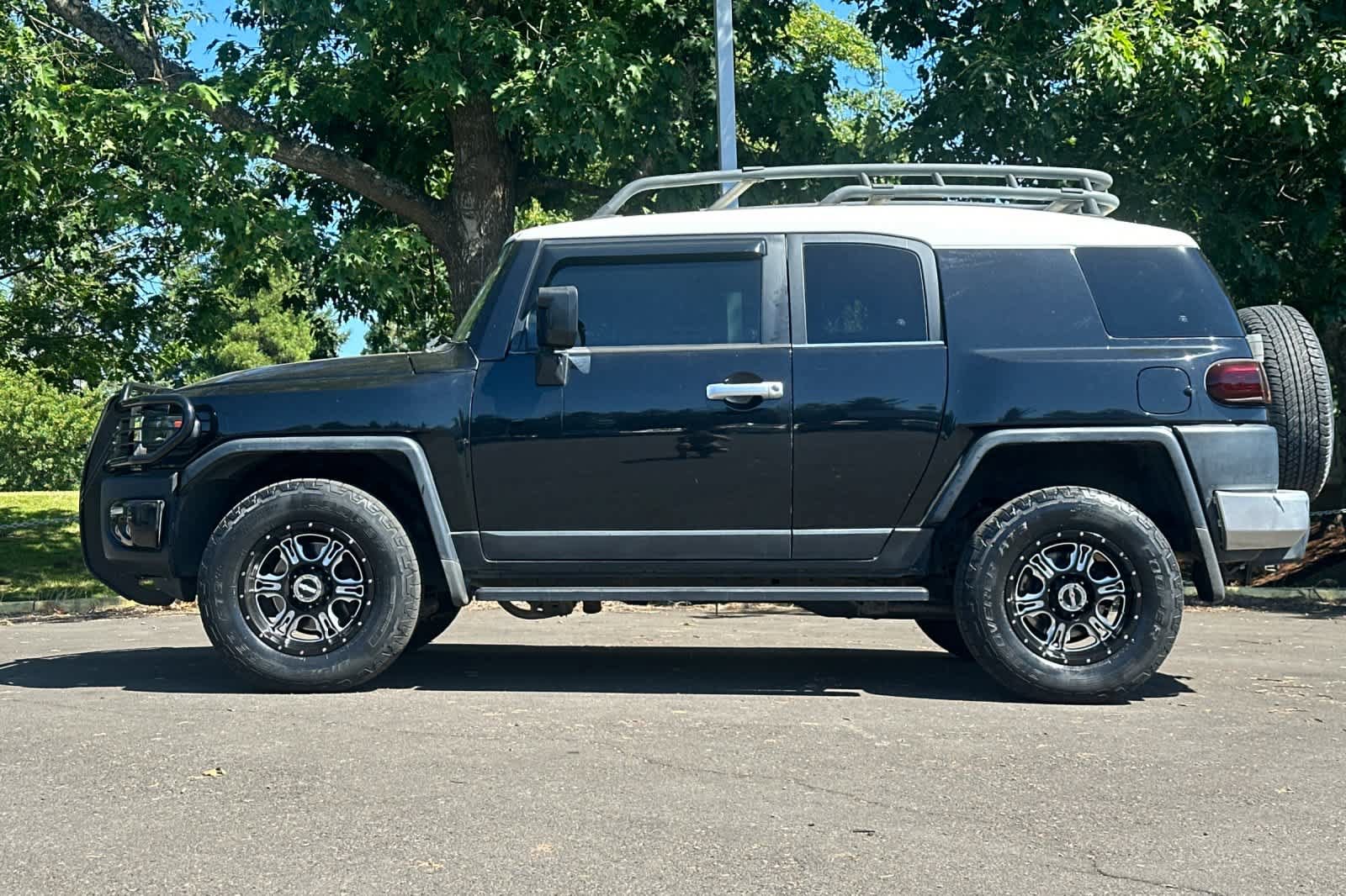 Used 2007 Toyota FJ Cruiser 4WD image 5