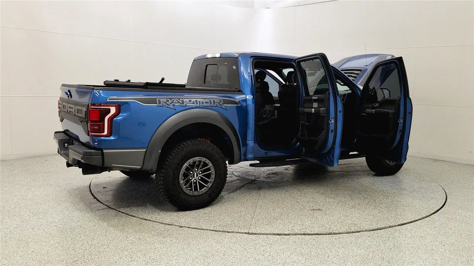 Used 2019 Ford F150 Raptor w/ Equipment Group 802A Luxury image 12