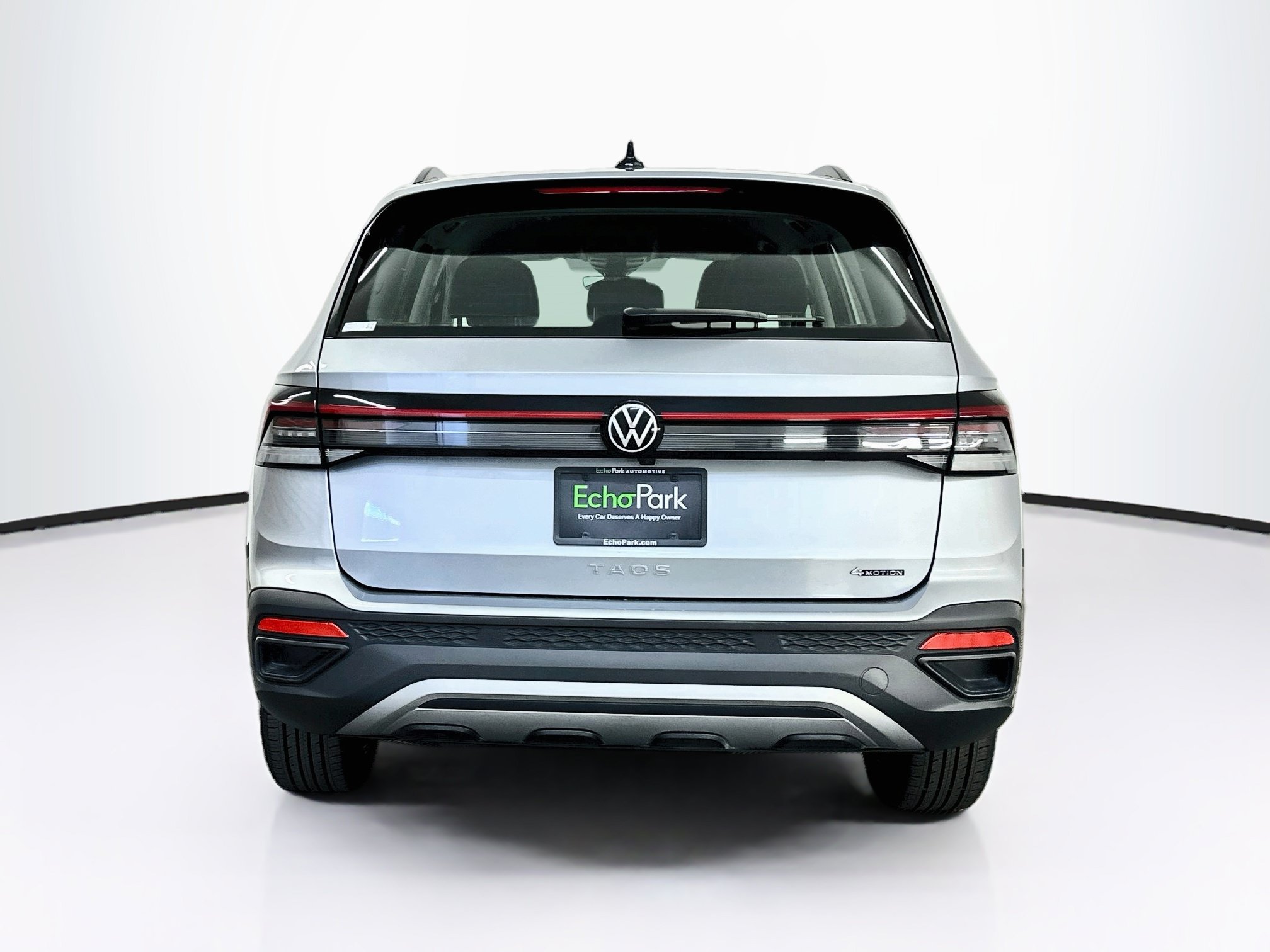 Used 2025 Volkswagen Taos S AWD/4WD image 7