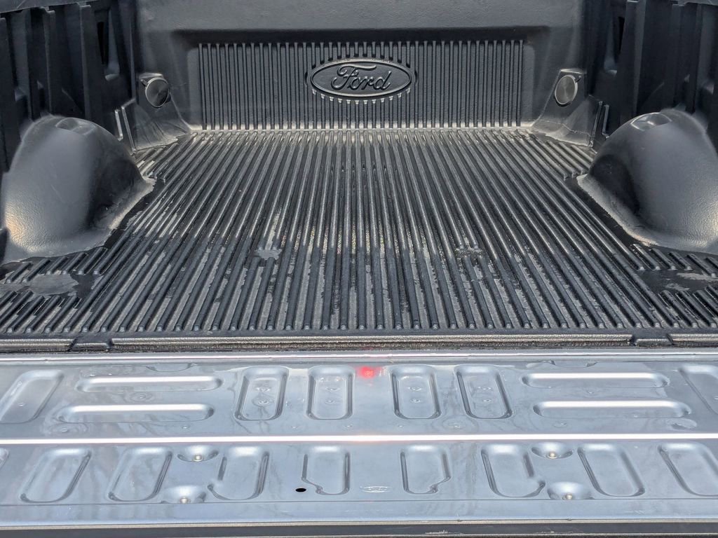 Used 2022 Ford F250 XLT AWD/4WD image 7