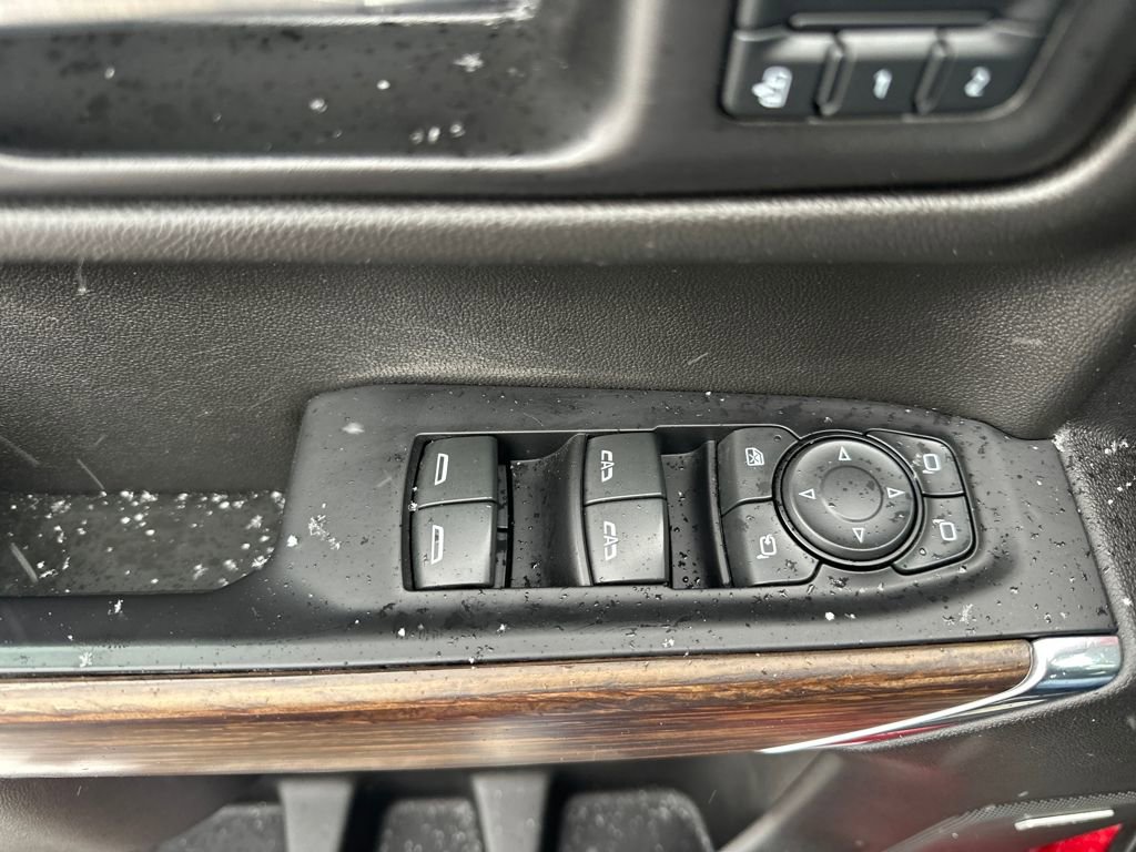 Used 2021 Chevrolet Silverado 1500 High Country w/ Safety Package II image 17