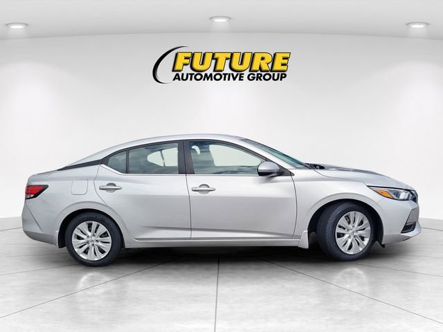 Used 2022 Nissan Sentra S image 3