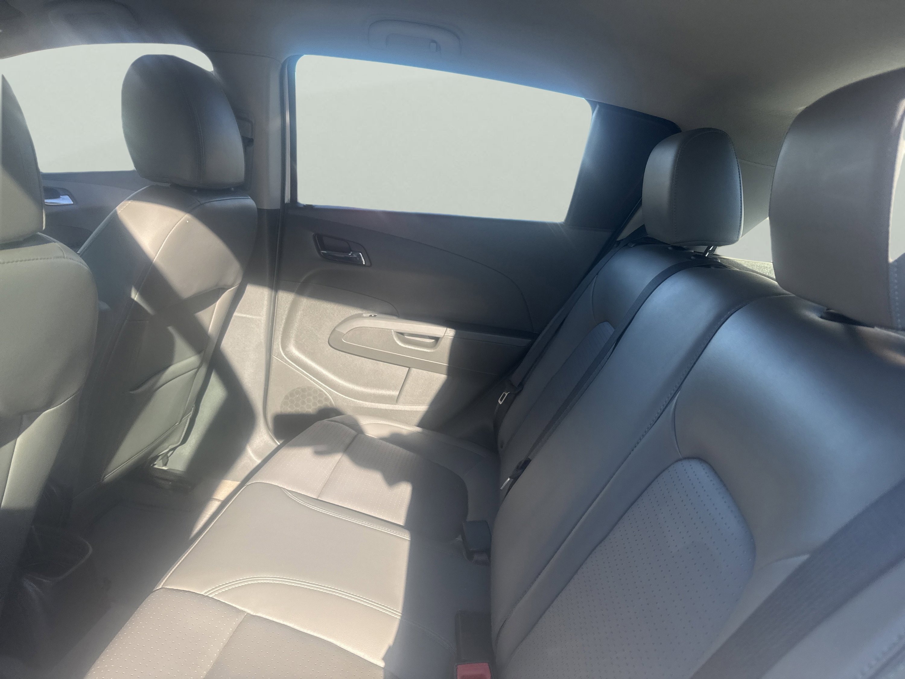 Used 2015 Chevrolet Sonic LTZ image 12