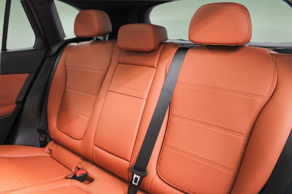 Used 2026 Mercedes-Benz GLC 300 4MATIC image 25