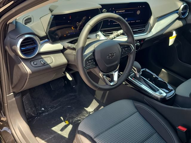 New 2026 Chevrolet Trax LT w/ Midnight Edition FWD image 18