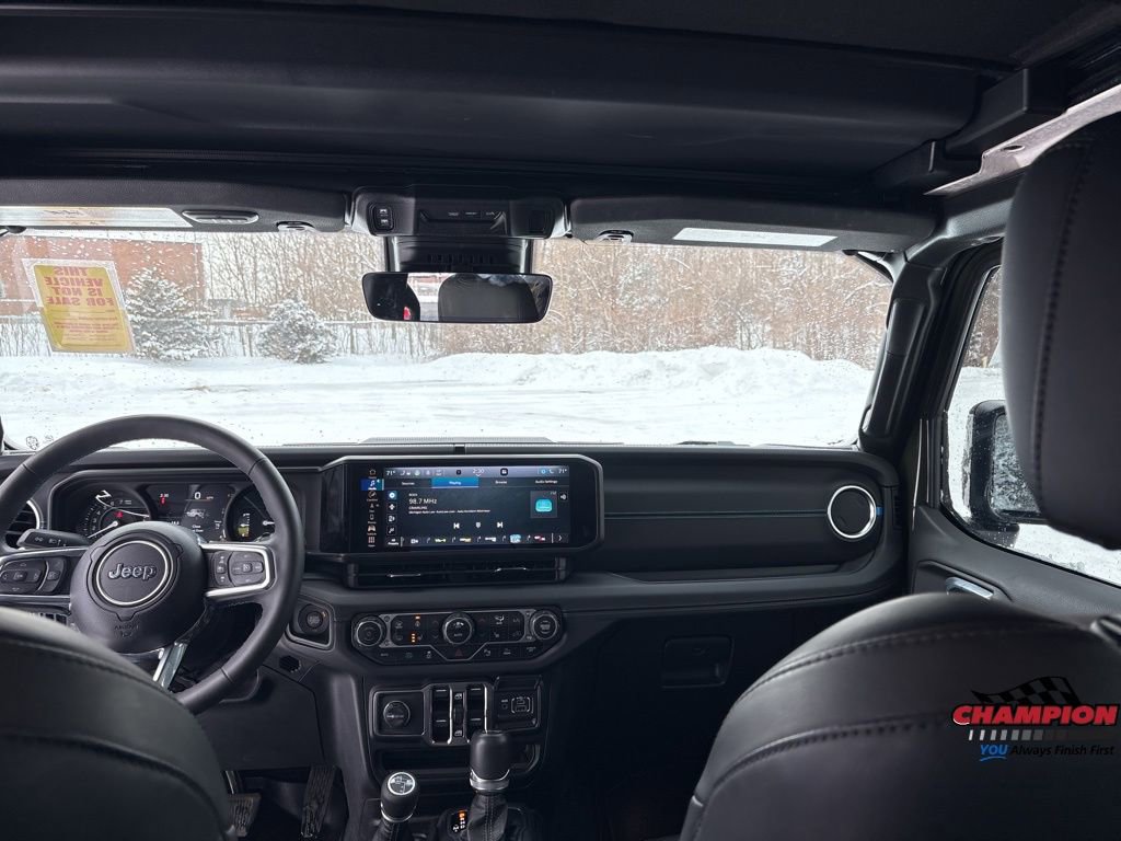 Used 2024 Jeep Wrangler High Altitude image 15